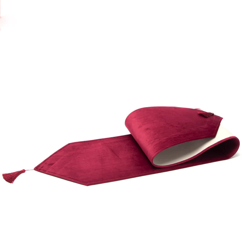 Runner tavola in velluto bordeaux con nappa