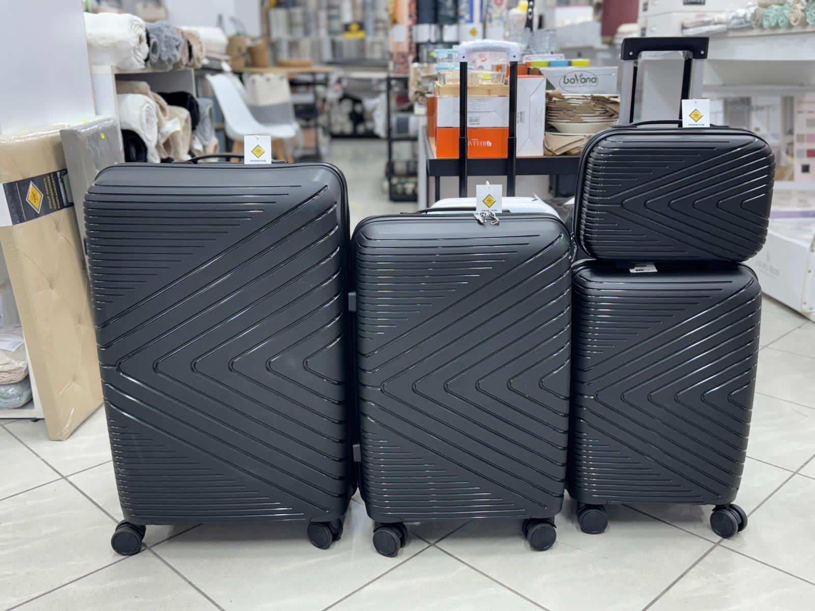 Set di 4 valigie in ABS rigido nero