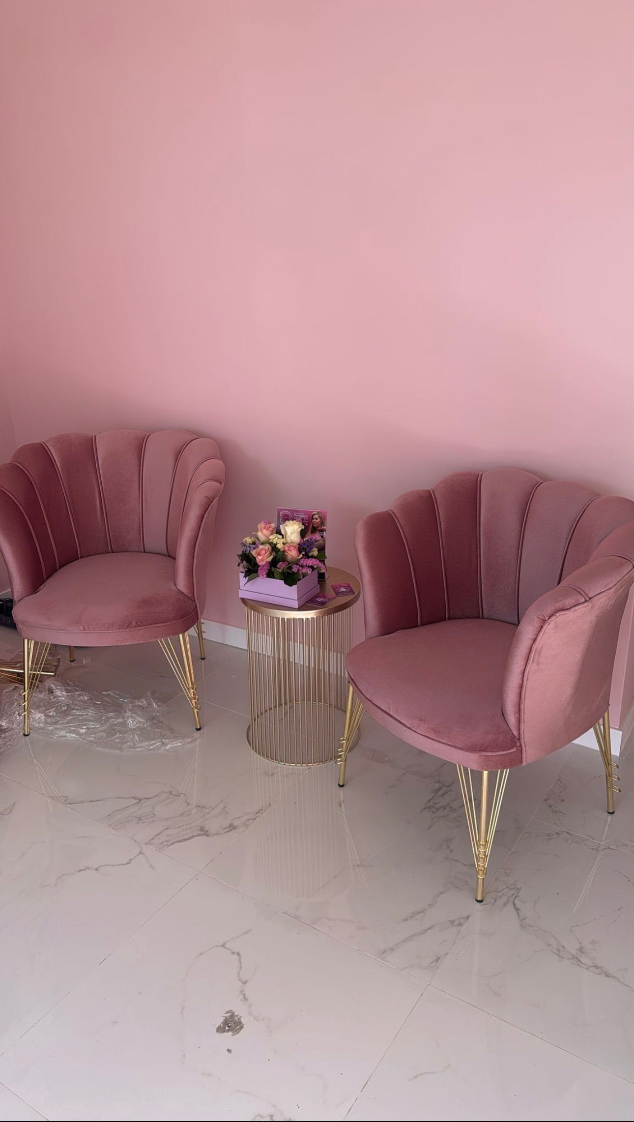 Set petalo in velluto 2 poltrone + divano rosa elegante