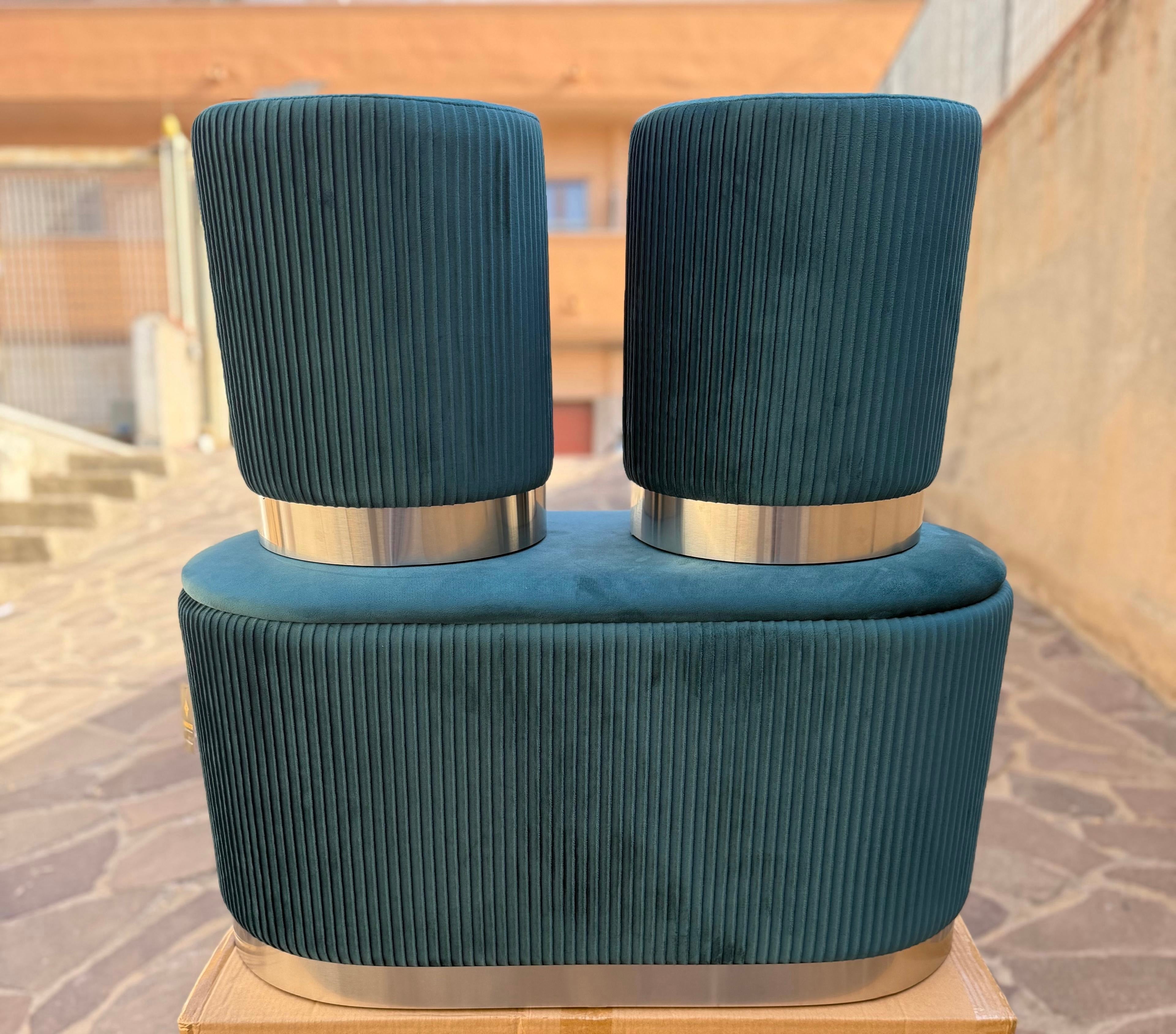 Set 3 pezzi panca con due Pouf in velluto petrolio
