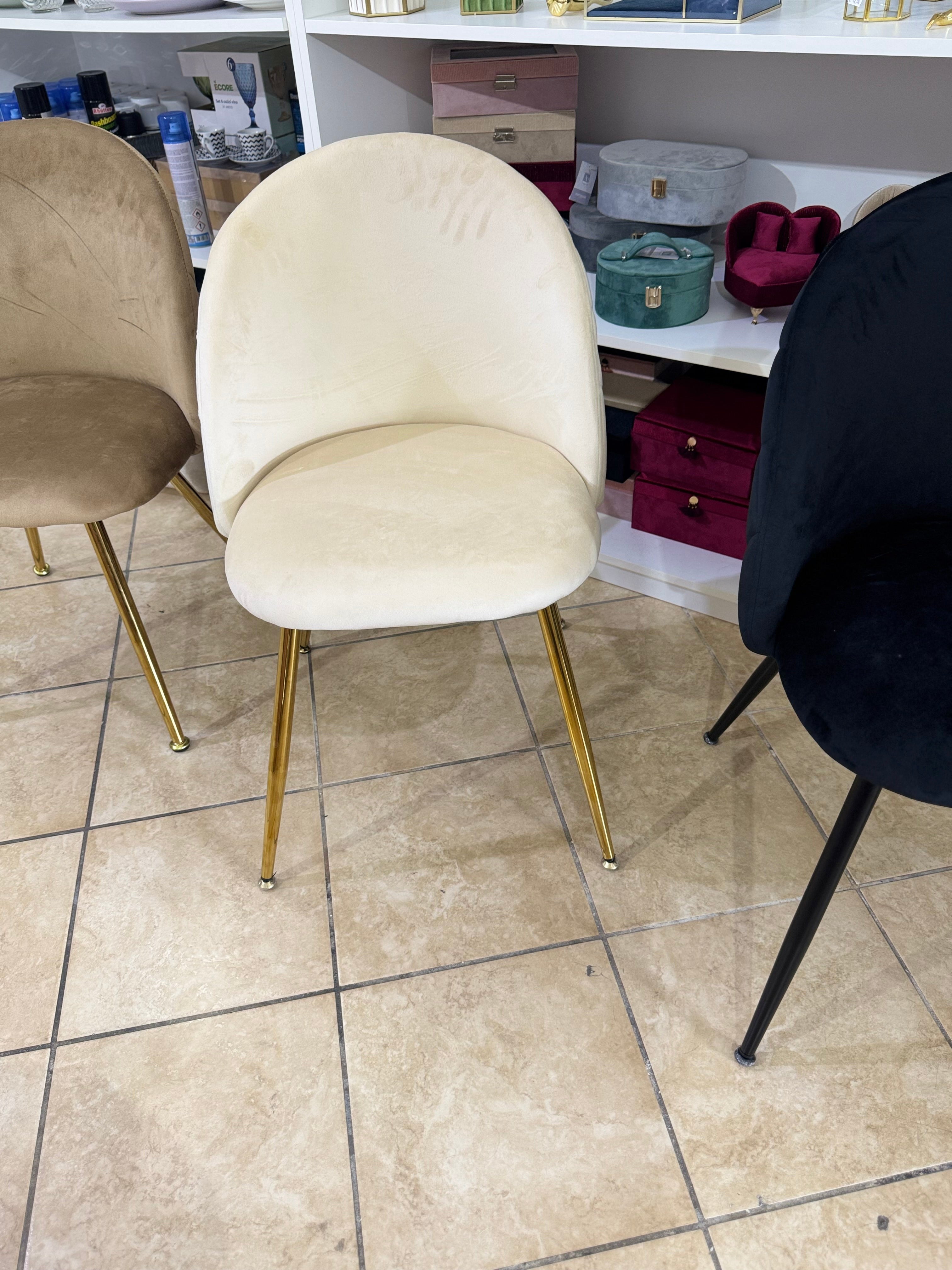 Sedia in velluto crema