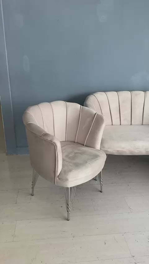 Poltrona Petalo in velluto beige 70x70x82H
