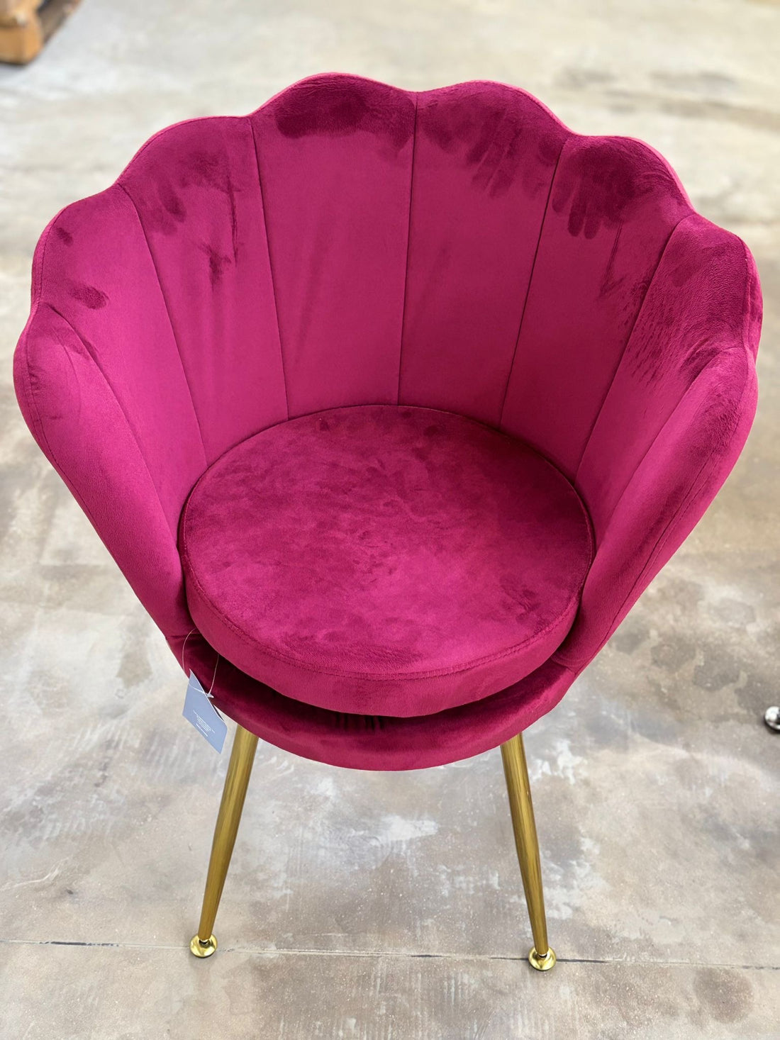 PREORDINE - Poltrona in velluto a conchiglia bordeaux