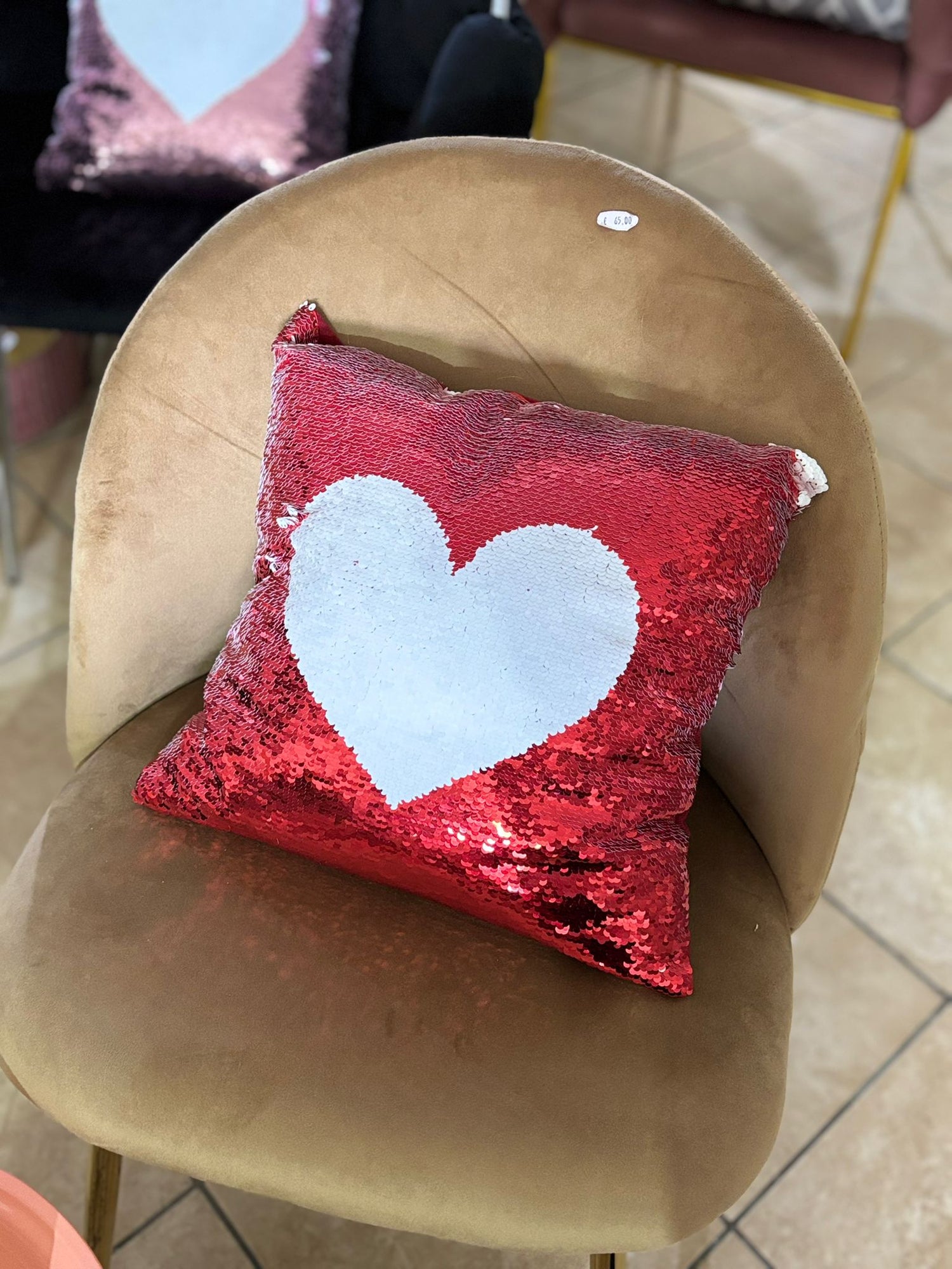 Cuscino paillette con cuore