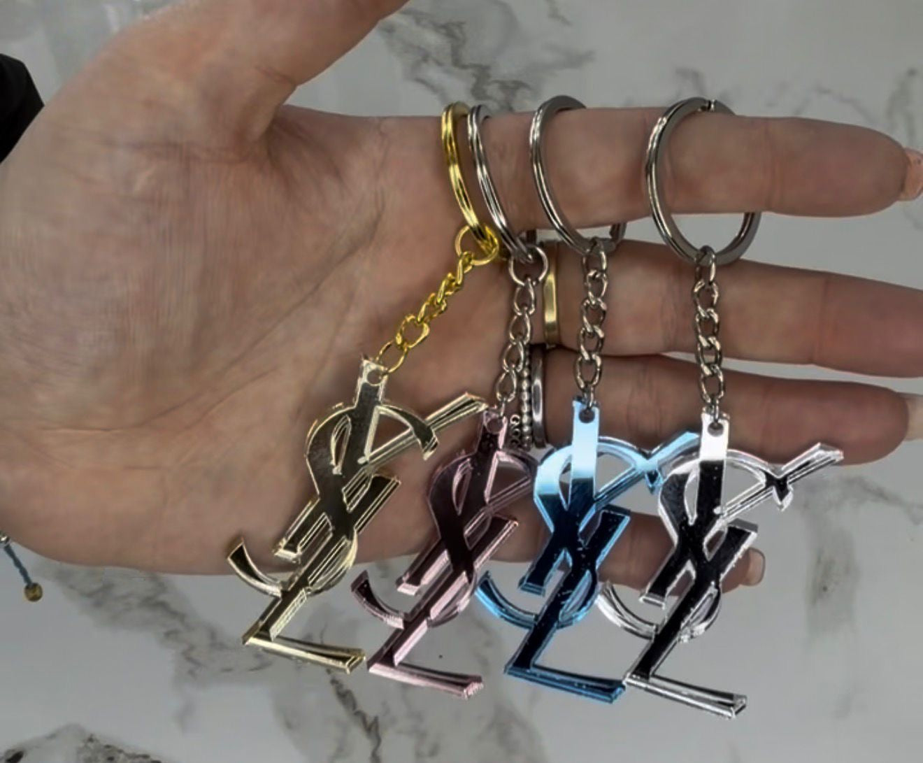 Portachiavi logati in plexiglas