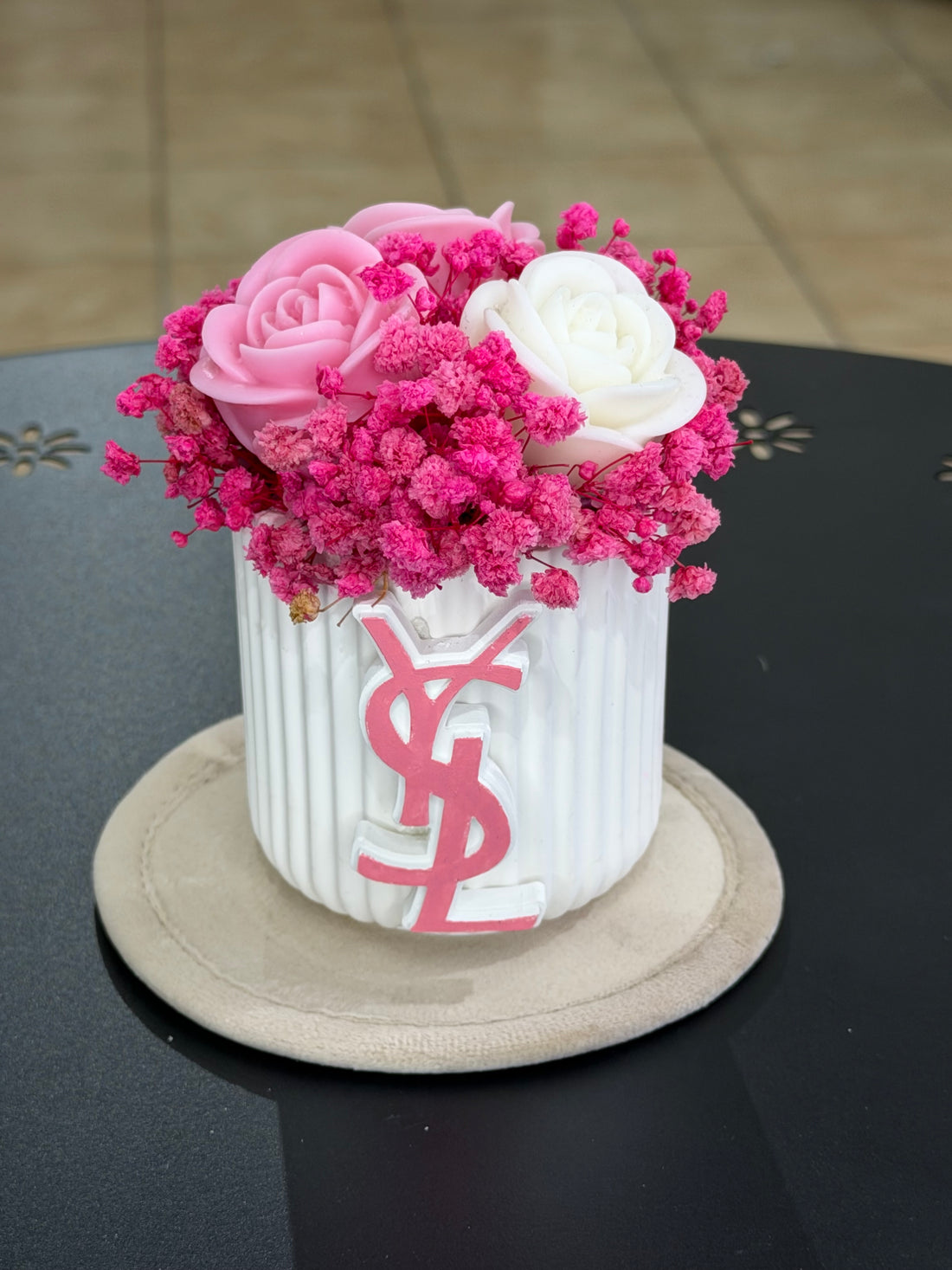 Bouquet decorativo personalizzato con logo