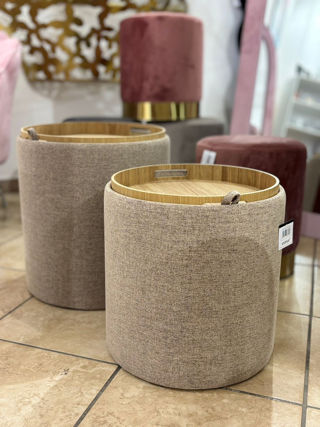 Set 2 pouf beige con Bandeja