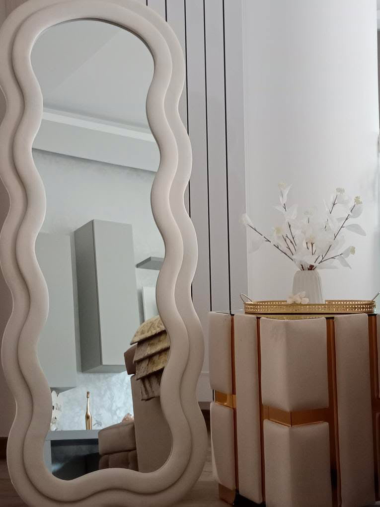 Specchio da pavimento con cornice in velluto beige 60x160 cm