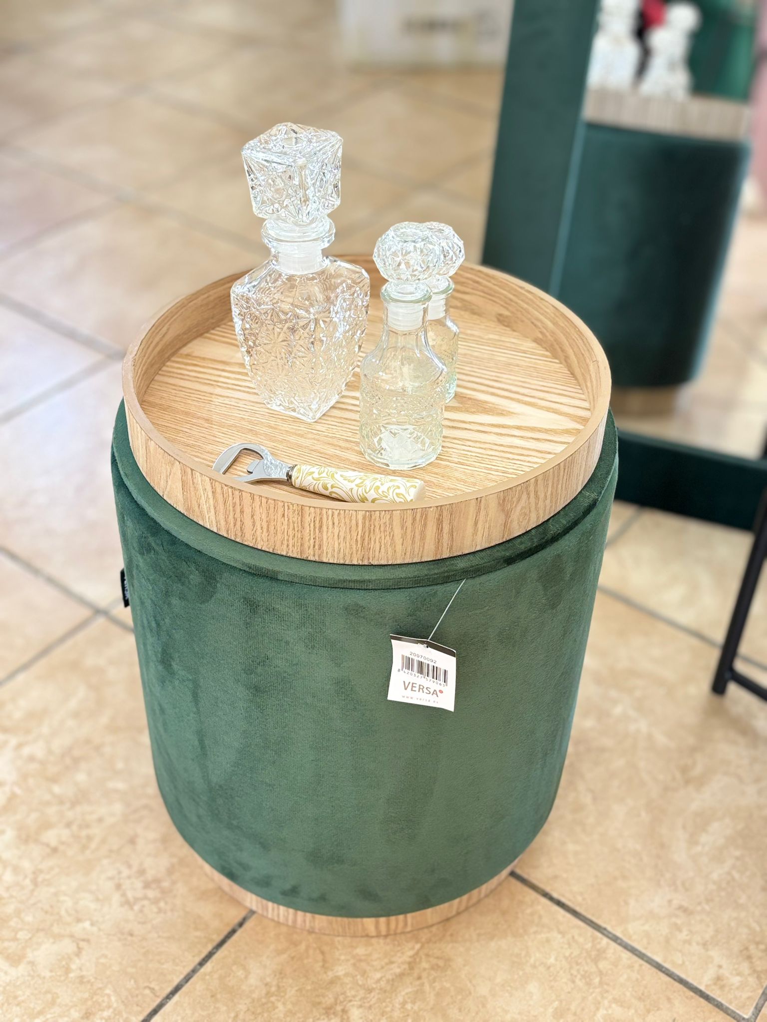 Pouf con storage e vassoio velvet verde