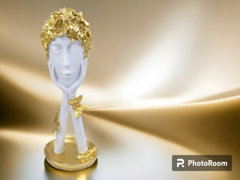 Figura in resina bianco e oro dimensioni 38x6cm