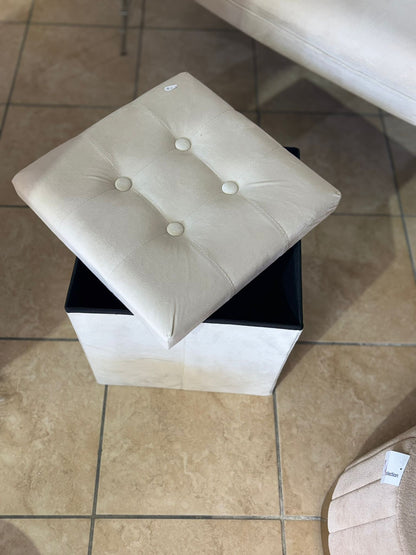 Pouf contenitore in velluto quadrato