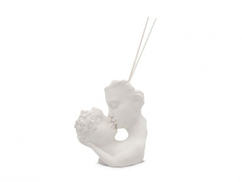 Figura bacio in ceramica profumatore bianco dimensioni 9x13cm