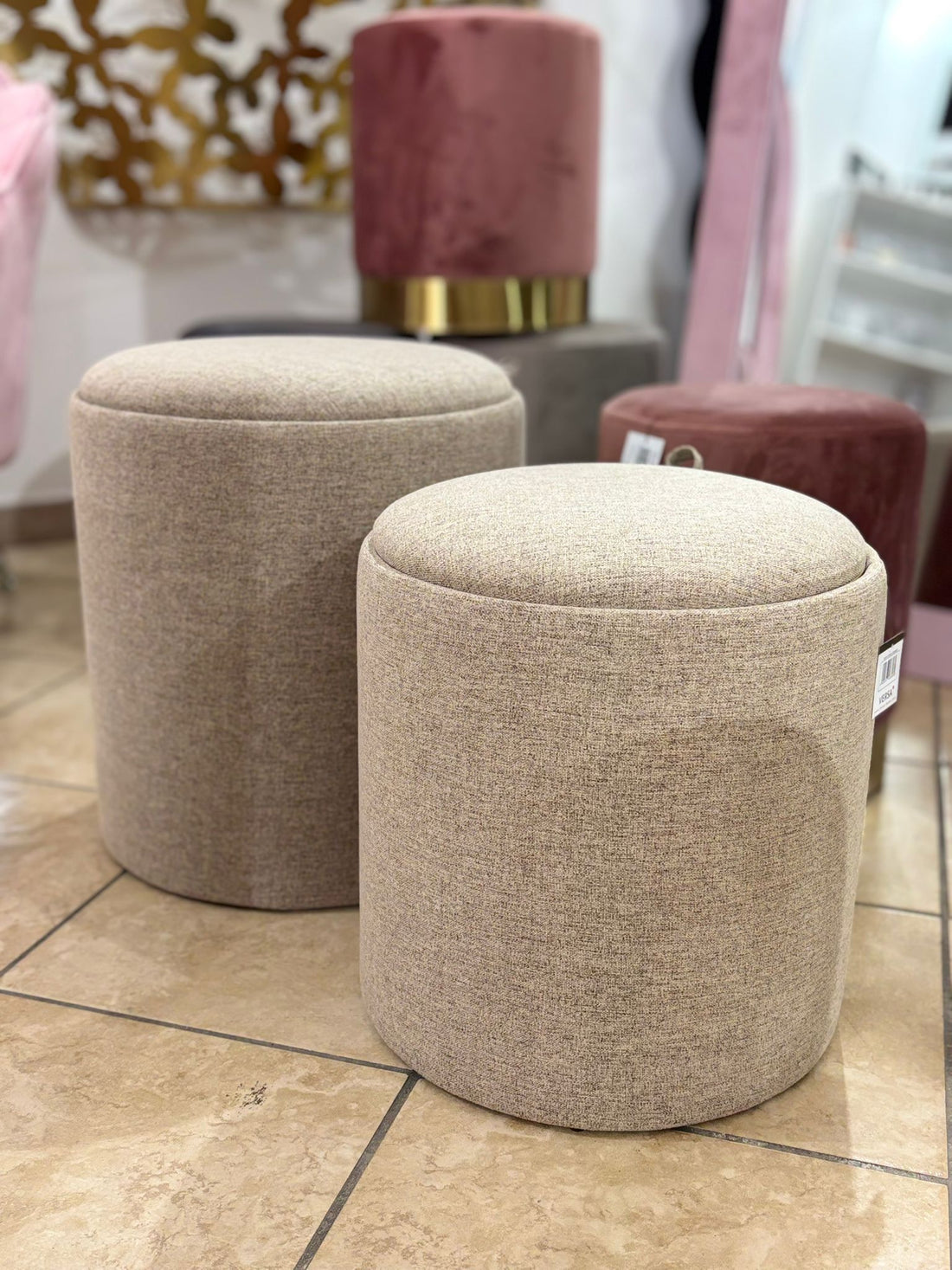 Set 2 pouf beige con Bandeja