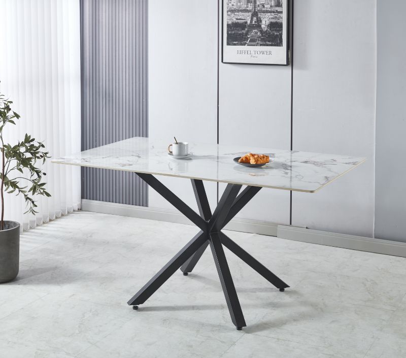 Tavolo con top in marmo rettangolare da 150x90x75cm