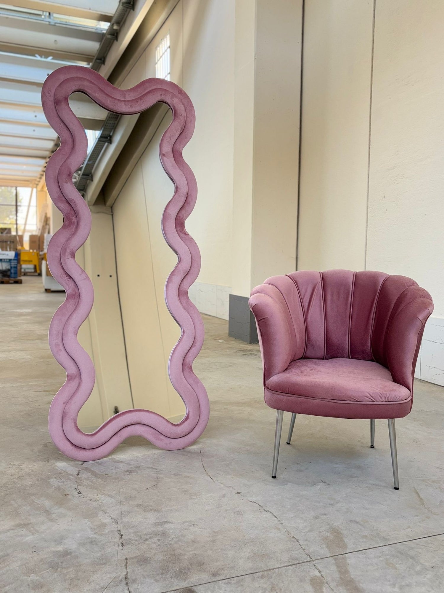 PREORDINE - Specchio da pavimento con cornice in velluto 70x170 cm