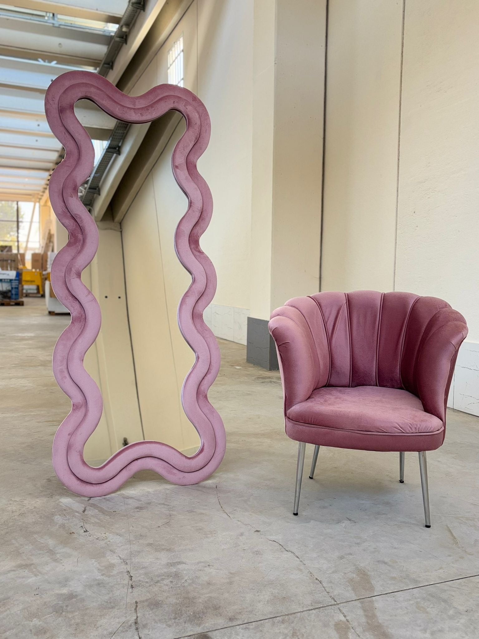 PREORDINE - Specchio da pavimento con cornice in velluto 70x170 cm