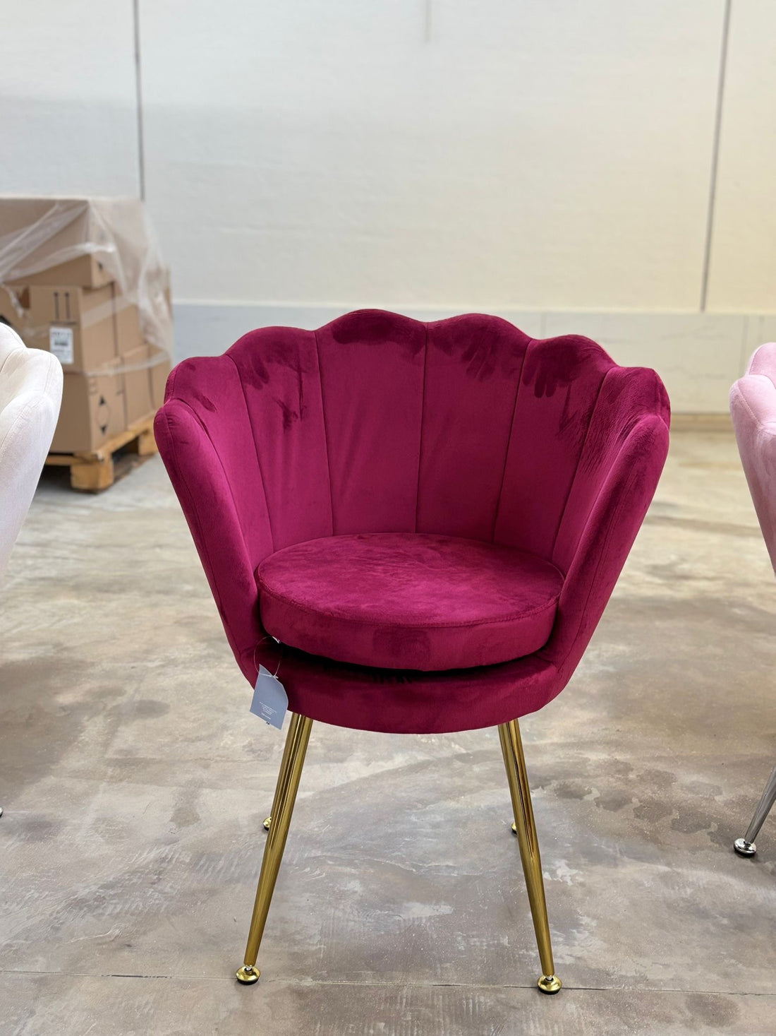 PREORDINE - Poltrona in velluto a conchiglia bordeaux