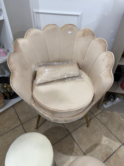Poltrona in velluto beige con cuscino 72x65x76h cm