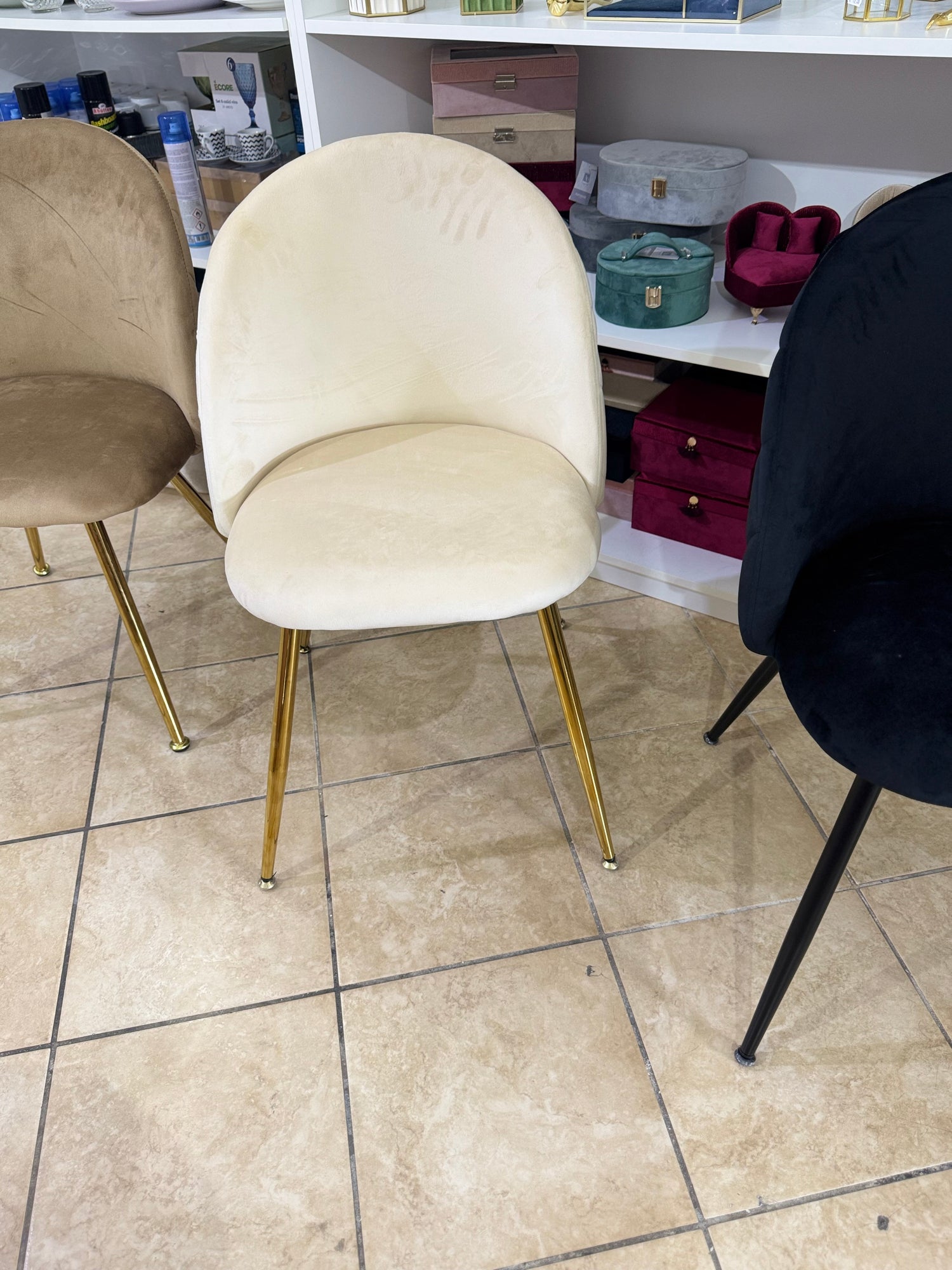 Sedia in velluto crema