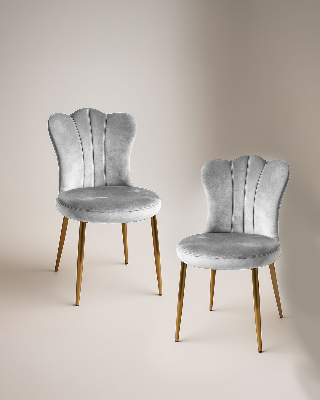 Set due sedie modello conchiglia 45x56x85 cm colore grigio