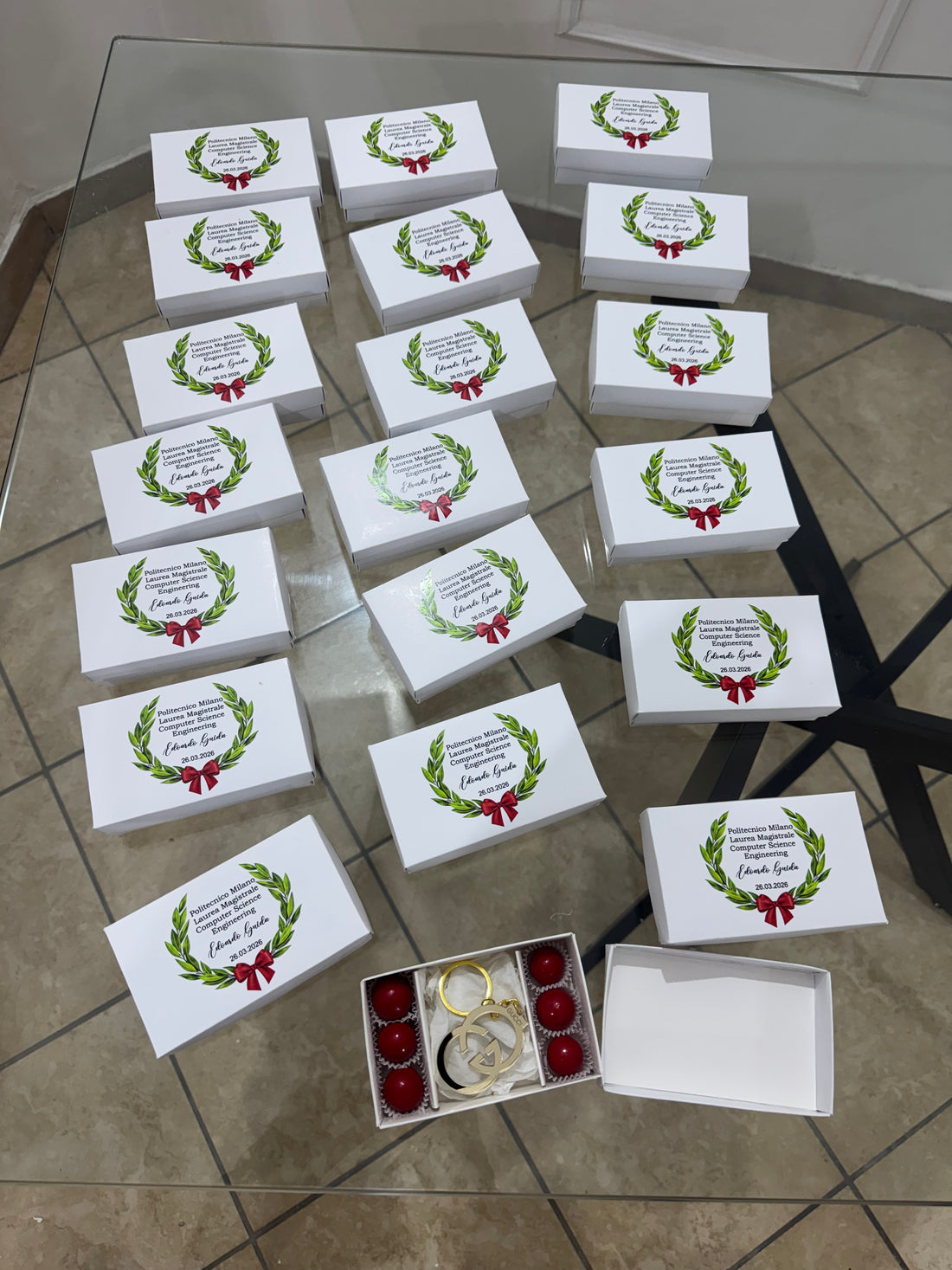 Bomboniera personalizzata con portachiavi