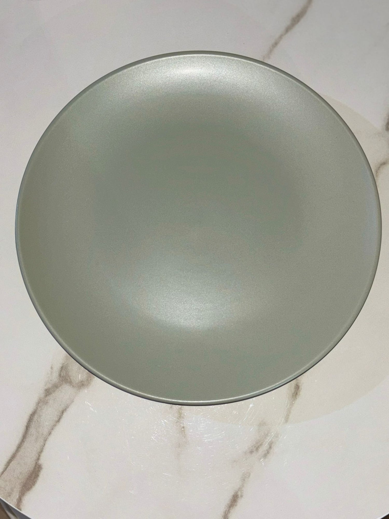 Set di 18 piatti Kilkenny verde salvia opaco