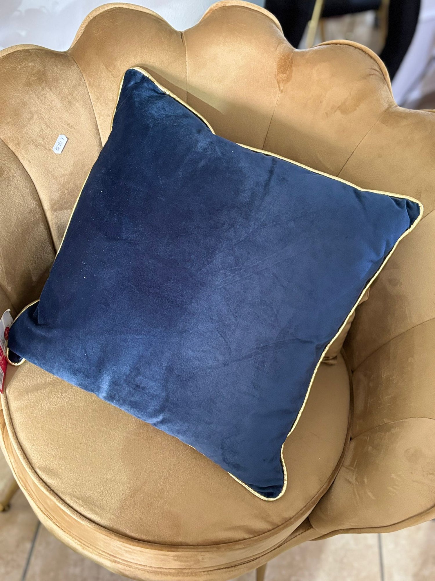 Cuscino blu linea oro