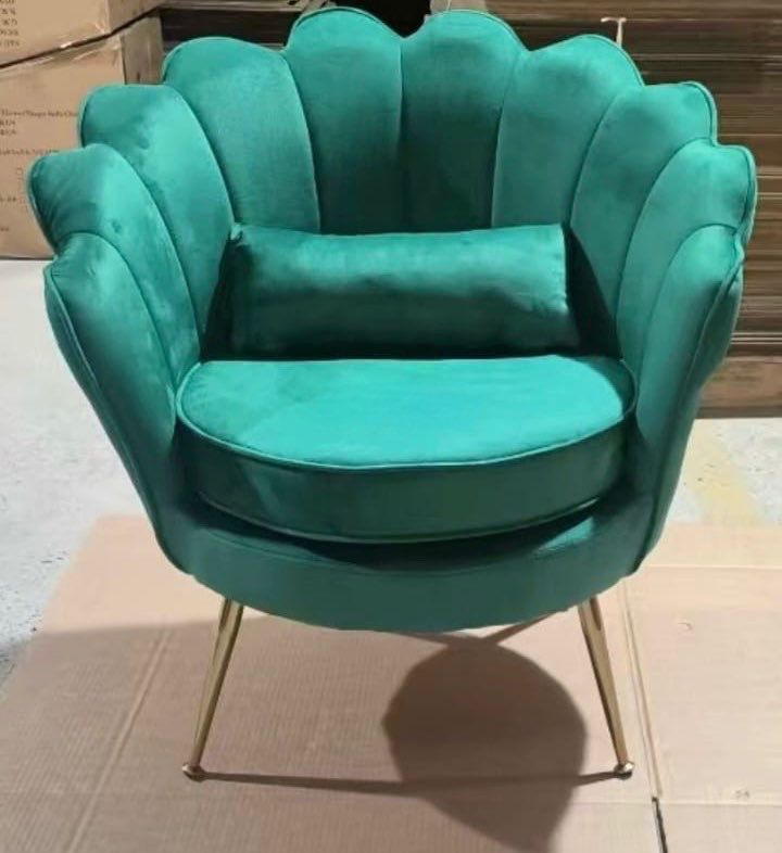 Poltrona in velluto verde chiaro con cuscino 72x65x76h cm